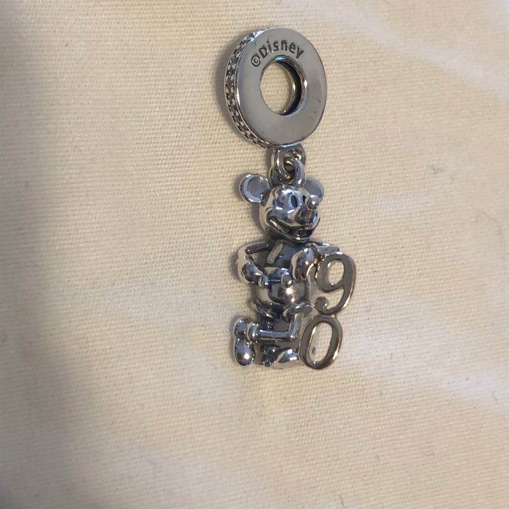 Pandora limited edition Mickey PRICE IS FIRM!!! - Picture 3 of 4
